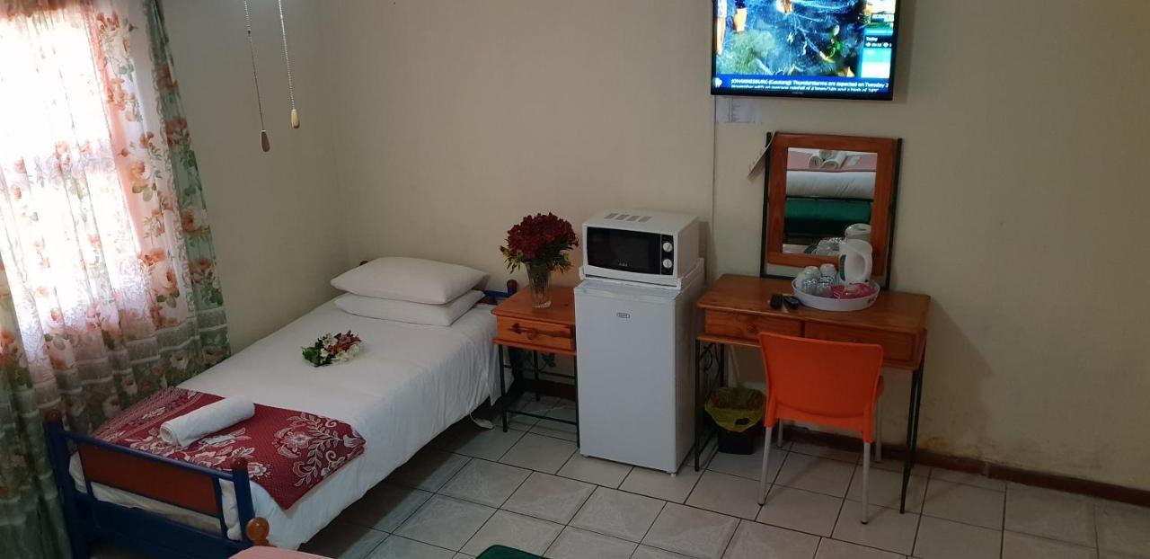 Ebenezer Guesthouse Bluewater Bay Port Elizabeth Extérieur photo