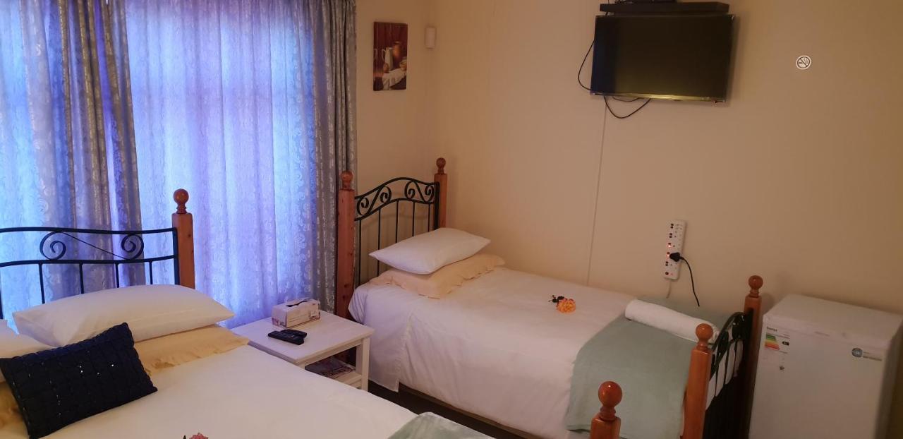 Ebenezer Guesthouse Bluewater Bay Port Elizabeth Extérieur photo