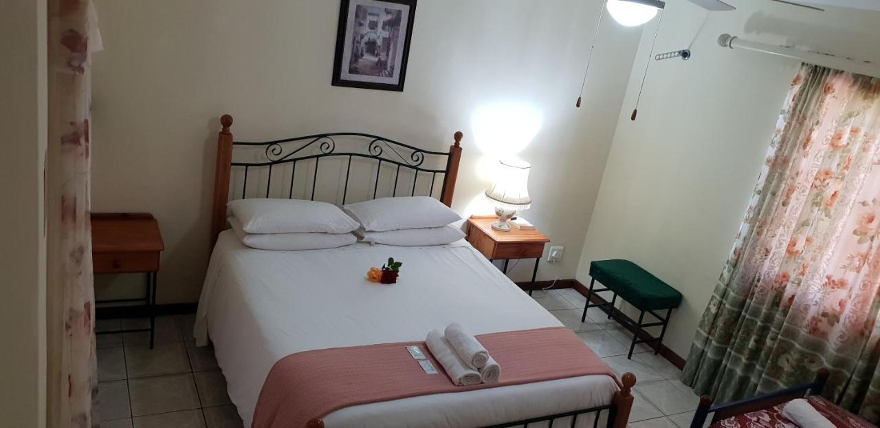 Ebenezer Guesthouse Bluewater Bay Port Elizabeth Extérieur photo