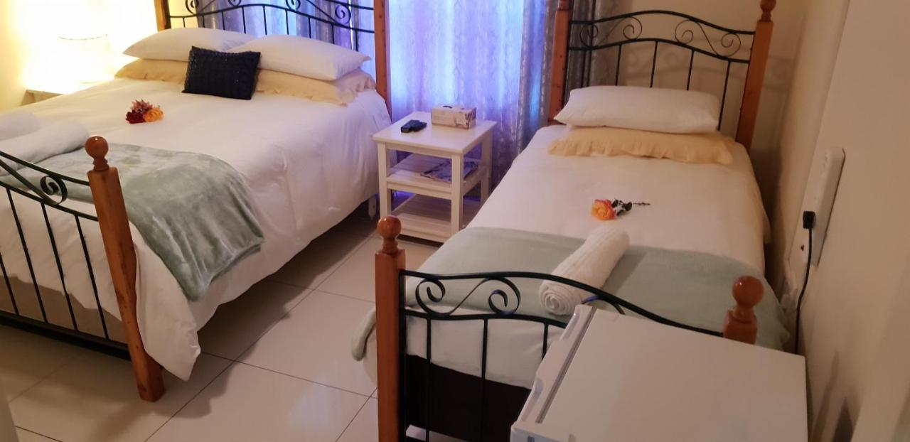 Ebenezer Guesthouse Bluewater Bay Port Elizabeth Extérieur photo